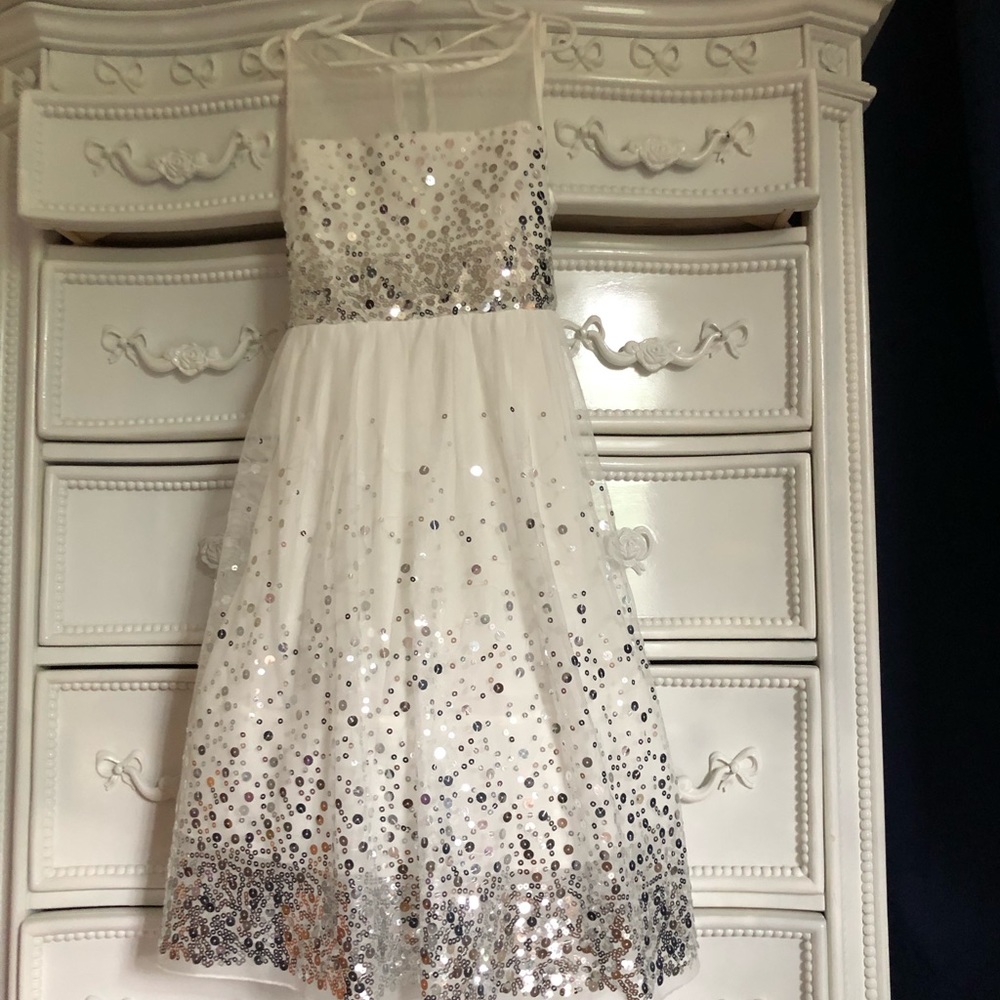 Crystal Doll Silver Sequin Sheer Shoulder Dress Girls 14 white tulle Party